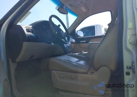 2007 GMC Yukon Xl 1500 Denali z USA, uszkodzony, nr VIN 1GKFK668X7J159556